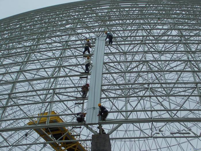 網(wǎng)架加工時(shí)要注意以下幾個(gè)方面的問題